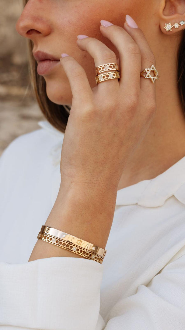 14k gold Honeycomb bangle full diamonds